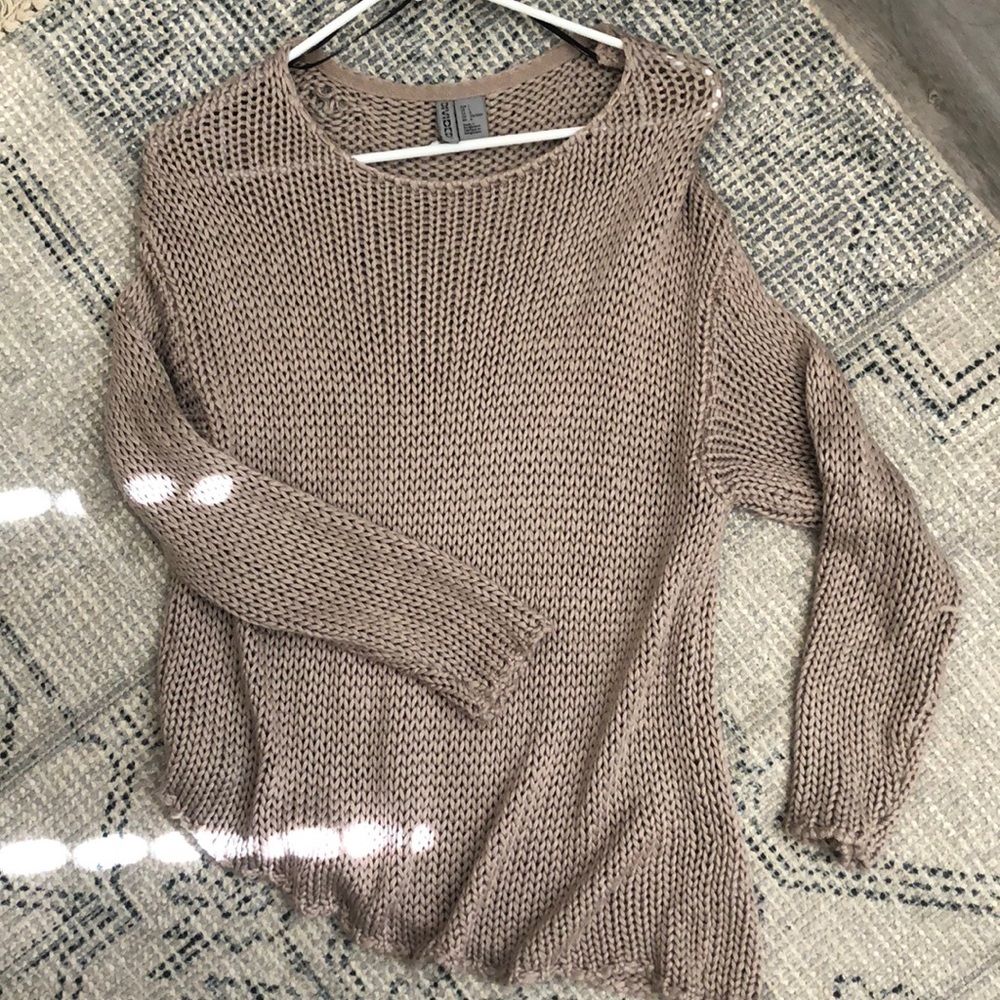 Knit sweater